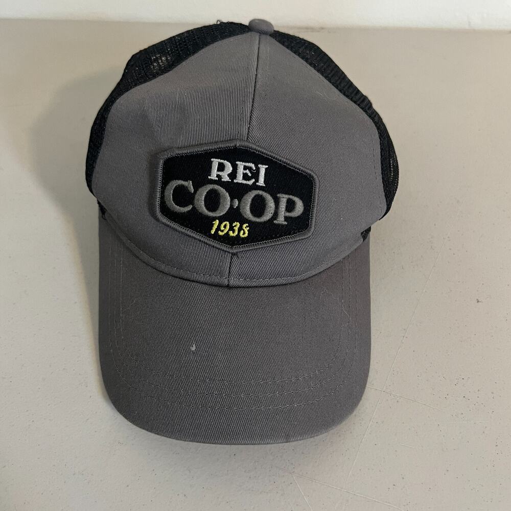 REI Co Op Hat Adult One‎ Size Gray Embroidered Baseball Cap Mesh